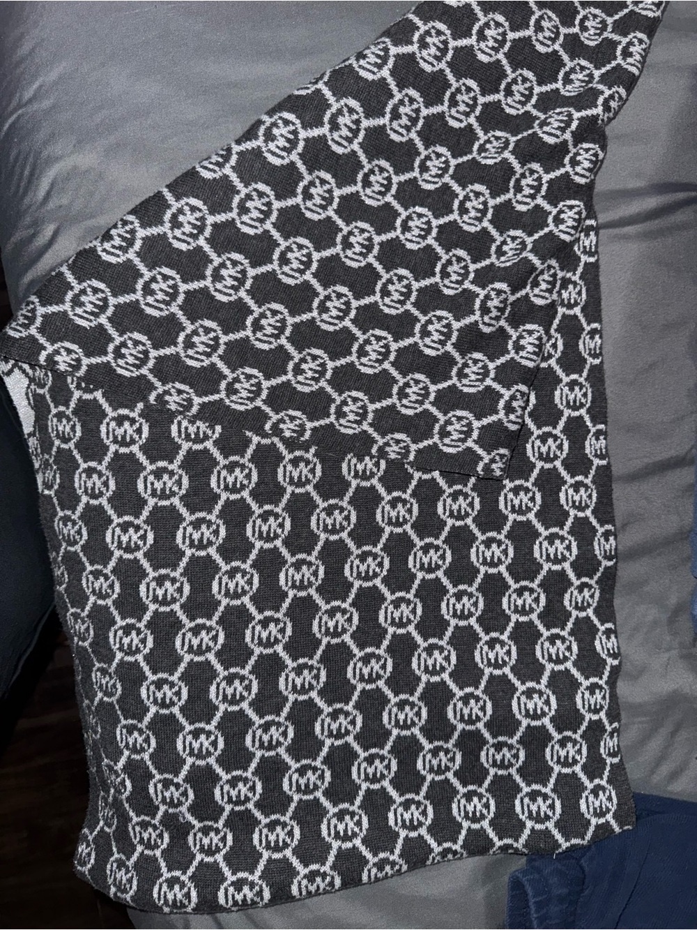 Micheal Kors reversible infinity scarf